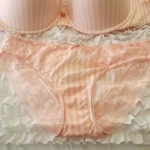 Victoria's Secret bra and panties set. Bra is 38 DDD. Panties are a size large.